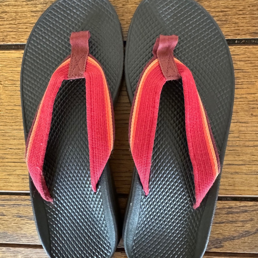 Chaco Classic Women's Flip-Flop, Size 9